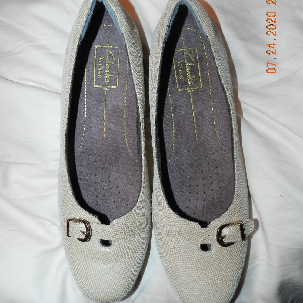 Women's Clarks Artisan Cream Slip On Shoes - image 1